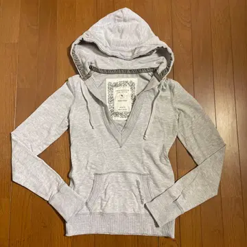 ABERCROMBIE AND FITCH