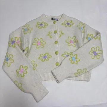 꽃무늬 아이보리 긴팔 니트 가디건