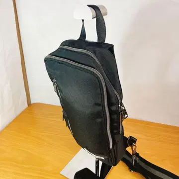 ALPHA INDUSTRIES 알파인더스트리 슬링백 블랙