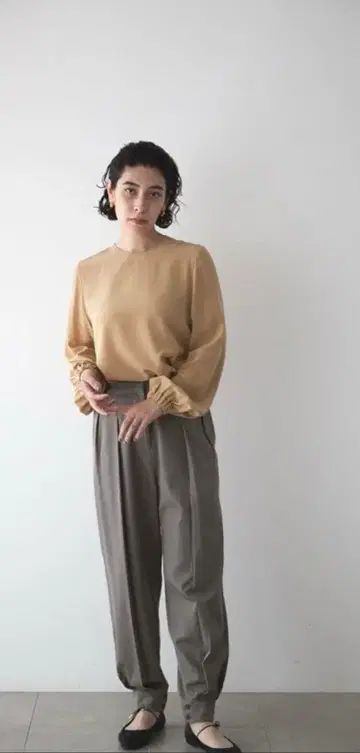 휴머레스크 팬츠 그레이