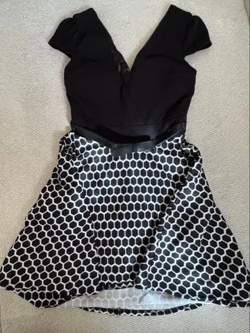 체인지 도스 미니 드레스