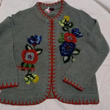 YUKI TORII 꽃무늬 자수 그레이 니트 가디건