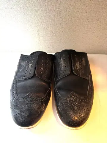 NUMBER (N)INE/데미지 가공 윙팁 가죽 신발 샌들