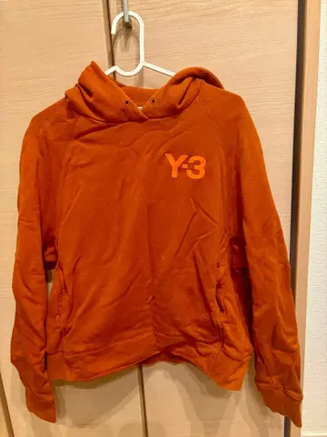Y-3 오렌지 후드 부착 후드티