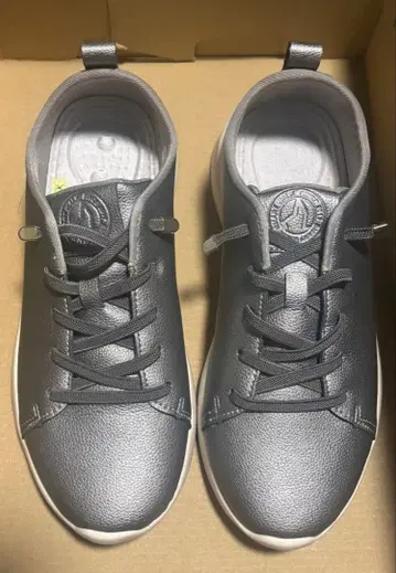 SmartWalk 그레이 실버 건메탈 스니커즈 스마트워크