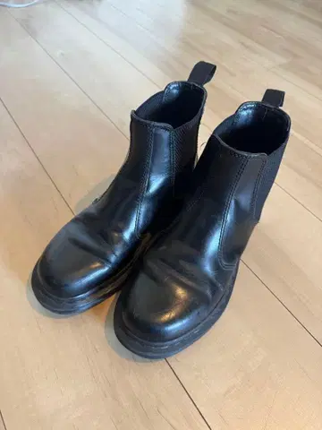 닥터마틴 첼시 부츠 가죽