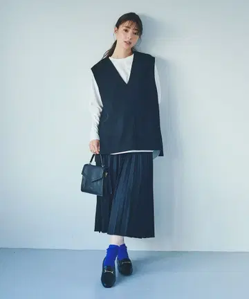 [ 미사용 새상품 ] ANY 네이비 플리츠 스커트