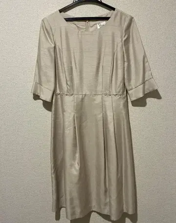 A라인 원피스 베이지 오부 소매 Sheio