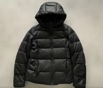 컨디션 최상 유니클로 다운 자켓 블랙 S 숏 기장 슬림