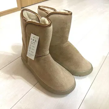 베이지 스웨이드 어그 부츠