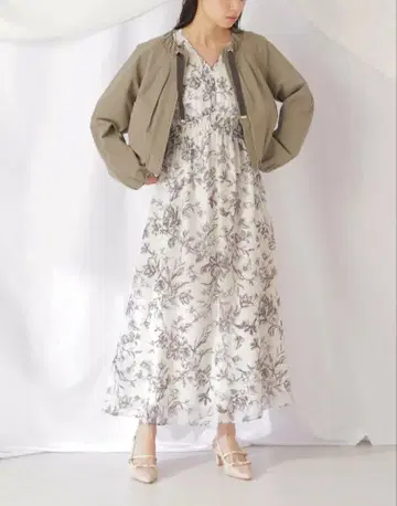 질 바이 질 스튜어트 빅 플라워 셔링 원피스