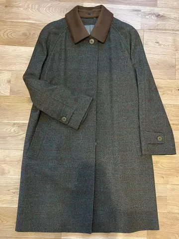 미사용 새상품 아쿠아 스큐텀 브라운 계열 체크 무늬 울 코트