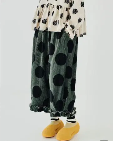 벨벳 소재 물방울 패턴 프린트 프릴 장식 팬츠