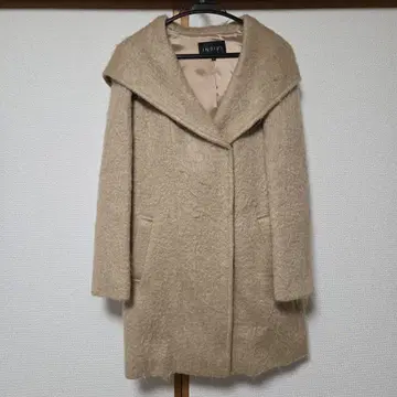 인디비 모헤어 샤기 베이지 후드 부착 롱 코트