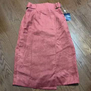 저스길리티 JUSGLITTY 스티치 벨트 타이트 스커트