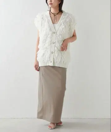 화이트 프린지 니트 베스트