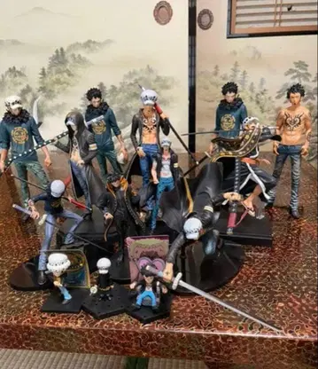 트리팔가 로우 피규어 모음 세트