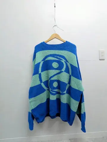 Knitting Pattern Design Over Sweater