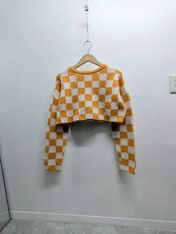 Checkered Flag Pattern Cropped Sweater