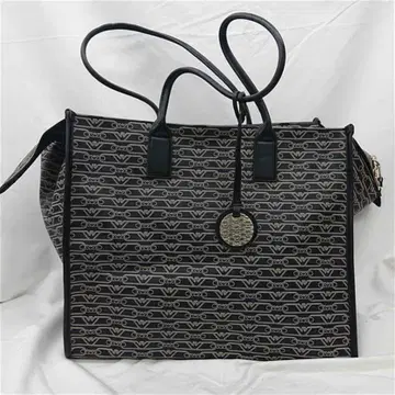 엠포리오 아르마니 모노그램 토트백 블랙 계열 대용량