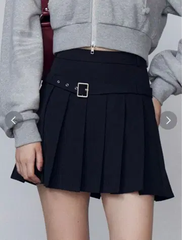 벨트 플리츠 스커트 EMODA