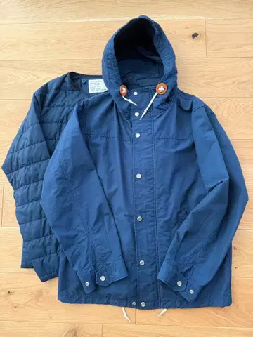 [ 사이즈 L ] 유나이티드 애로우즈 다운 후드 부착 마운틴 파카