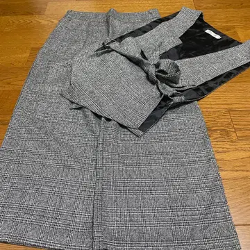 그레이 계열 체크 무늬 베스트, 팬츠 셋업 리본 포함