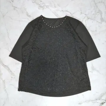레이스 티셔츠 블랙 반팔 스터드 비쥬 성인 페미닌 깔끔한