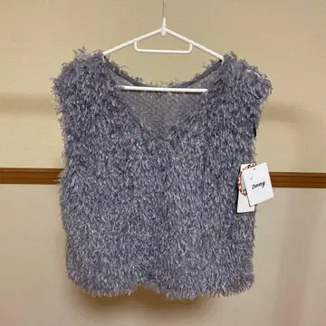 그레이 V넥 베스트 퍼 소재