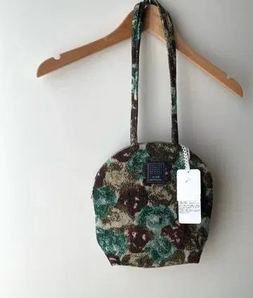 미나 페르호넨 백