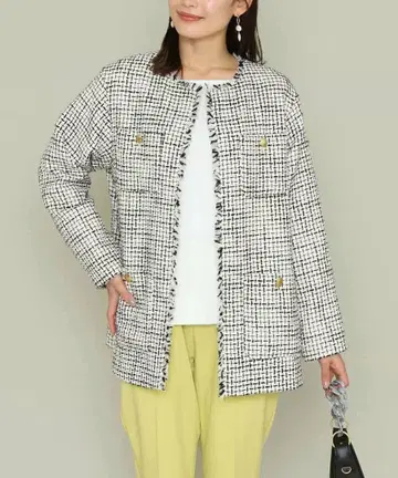 새상품급 a.v.v. 트위드 미들 자켓