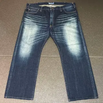 스트레이트 데님 다크 블루 페이드 가공