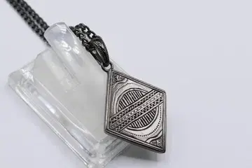 새상품급 라이온 하트 투아레그 다이아형 목걸이 LION HEART 블랙