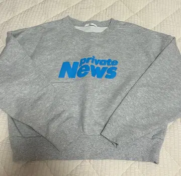 SLY 로고 맨투맨 상의