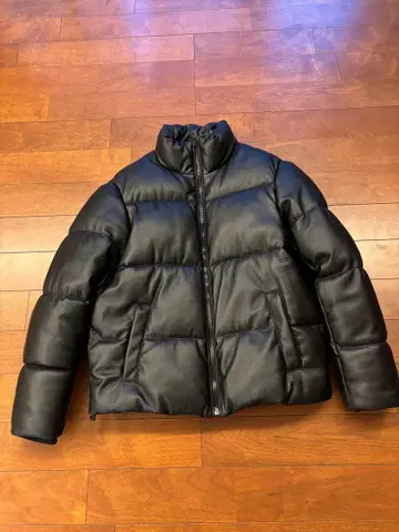 ZARA 블랙 다운 자켓 합성 피혁제