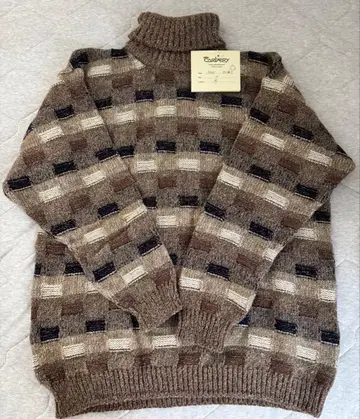 Carbery 울 혼방 체크 무늬 스웨터