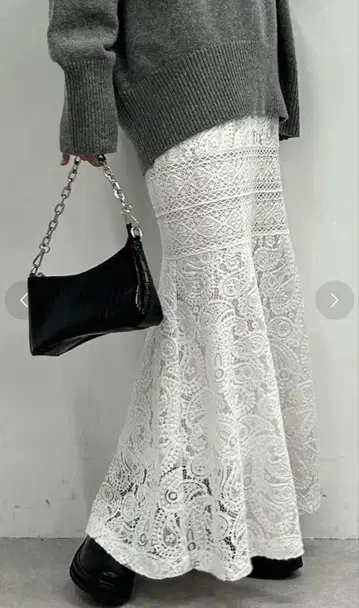 라운지 드레스 레이스 플레어 스커트 화이트