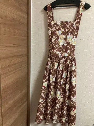 핑크하우스 퍼퓸 프린트 살로펫 스커트