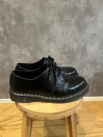 Dr. Martens 블랙 레이스업 슈즈 EU48 27cm