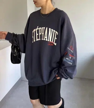 디스코트 리메이크 수베니어 맨투맨 네이비