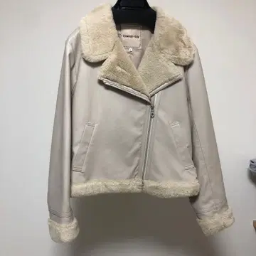 아푸와이저 리셰 가죽 자켓