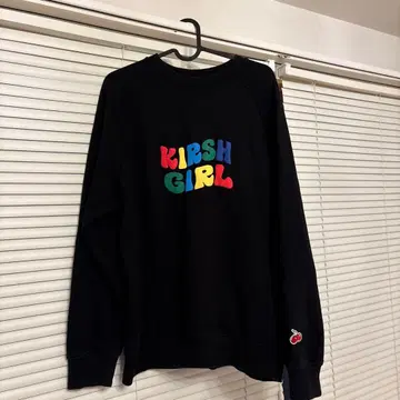 KIRSH GIRL 블랙 맨투맨