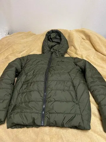 PUMA 후드 부착 다운 자켓 올리브 그린