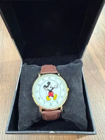 디즈니 미키마우스 손목시계