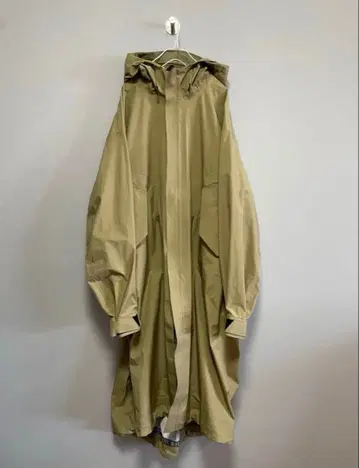 HUM VENT 휴벤트 모즈 코트