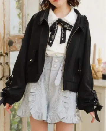 LIZLISA 프릴 블루종 자켓 블랙