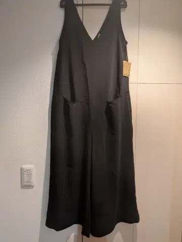 비어즐리 블랙 살로펫