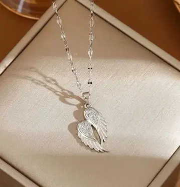 실버 깃털 디자인 목걸이