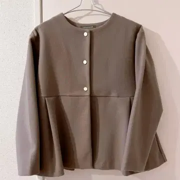 유나이티드 애로우즈 노카라 숏코트