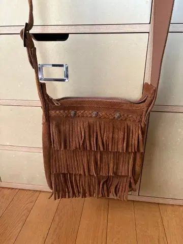 MINNETONKA 숄더백 스웨이드 브라운